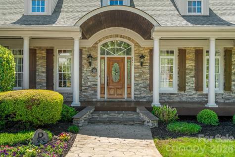 7601 Crossing Ridge Drive Belews Creek NC 27009