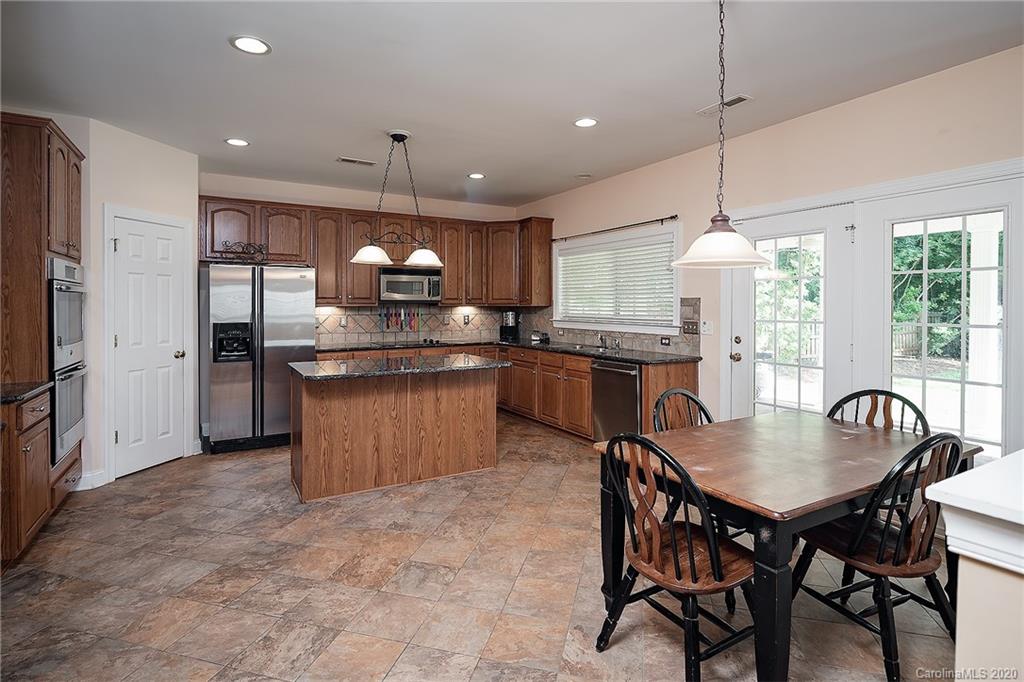 2321 Axford Lane Matthews NC 28105