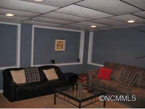 18 Brookdale Road Asheville NC 28804