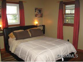 18 Brookdale Road Asheville NC 28804
