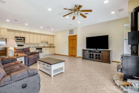 20 Stony Crest Drive Spruce Pine NC 28777
