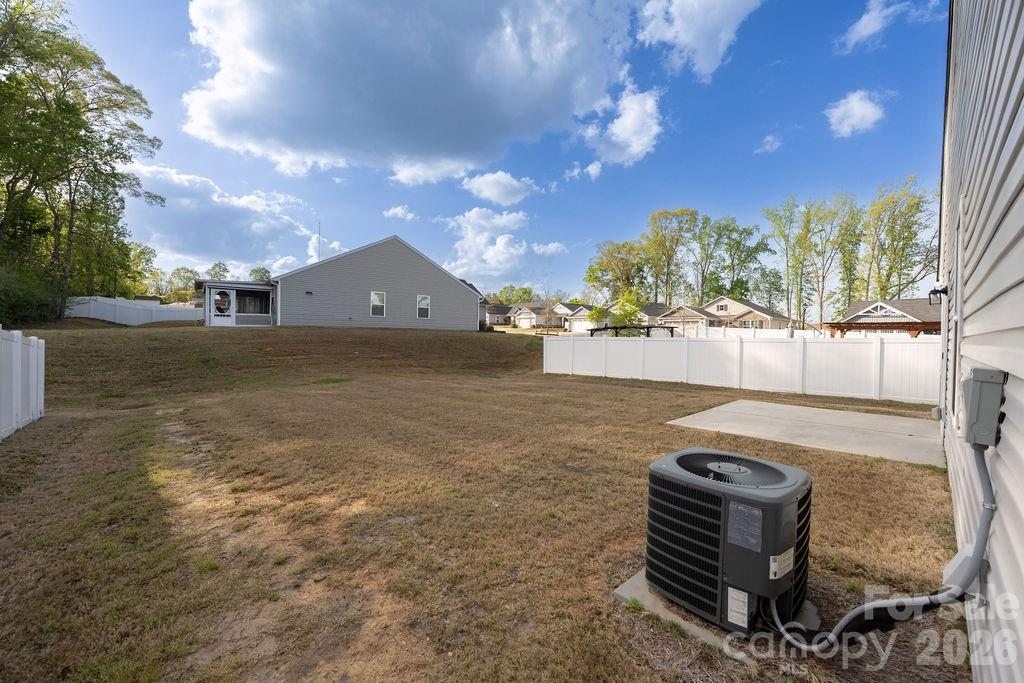 9747 Wardley Drive Charlotte NC 28215