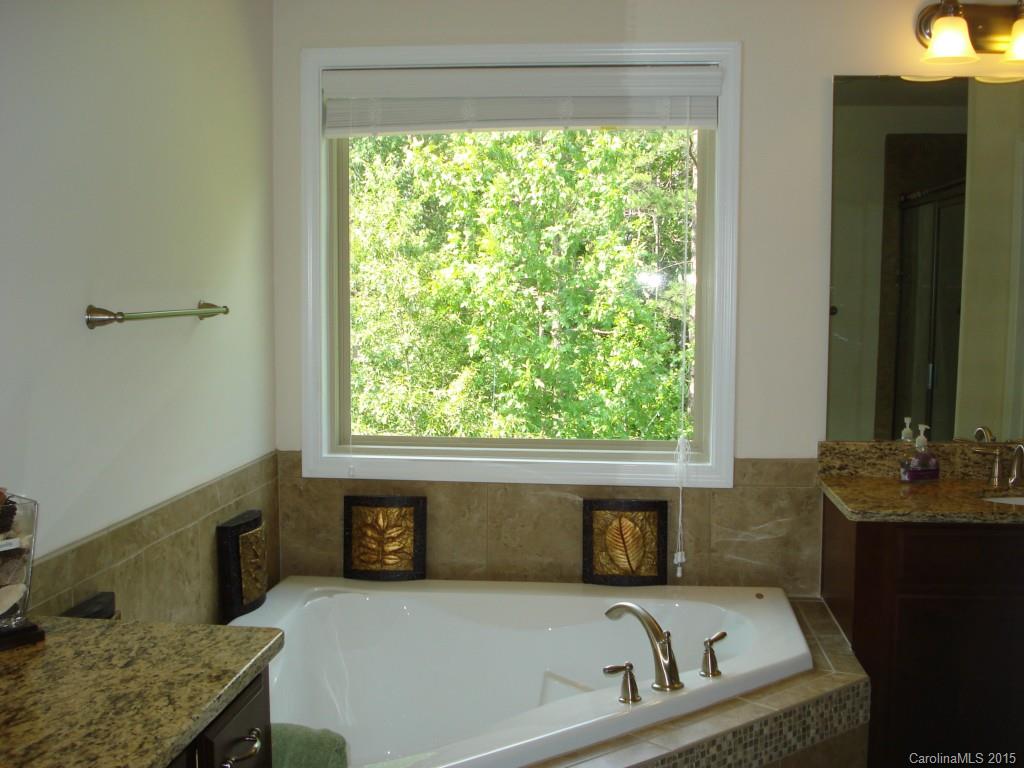 1005 Hawker Road Matthews NC 28104