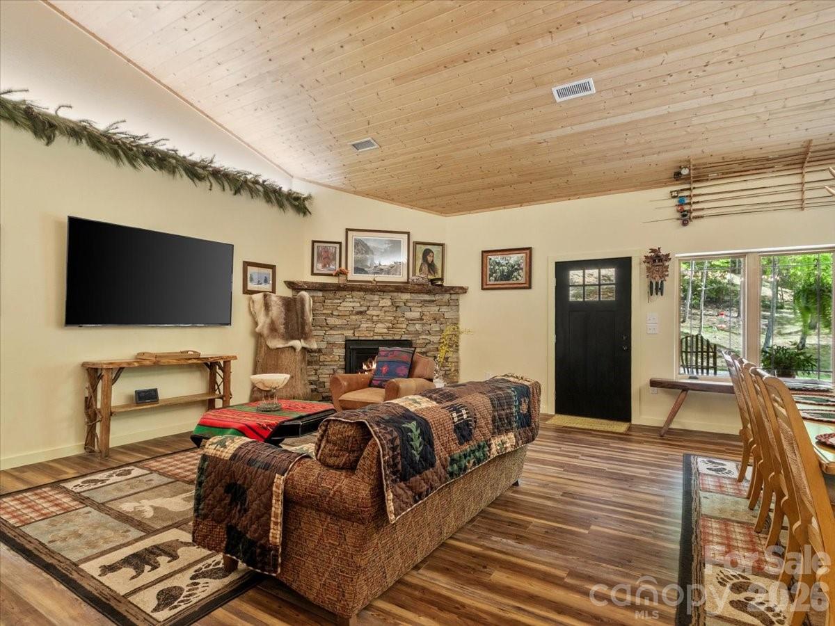183 Mayfly Court Spruce Pine NC 28777