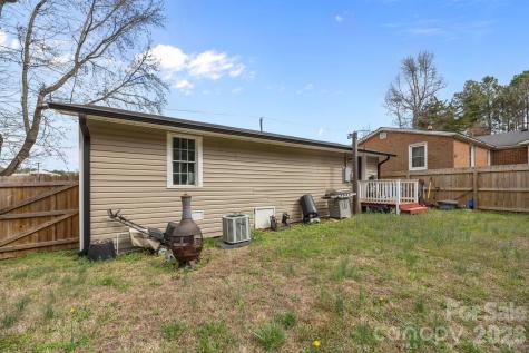 319 N Arnold Street Pageland SC 29728