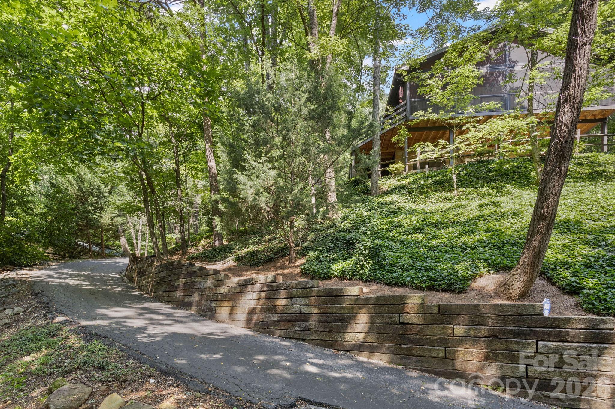56 Cardinal Circle Tryon NC 28782