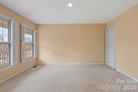 135 Horseshoe Trail Barnardsville NC 28709