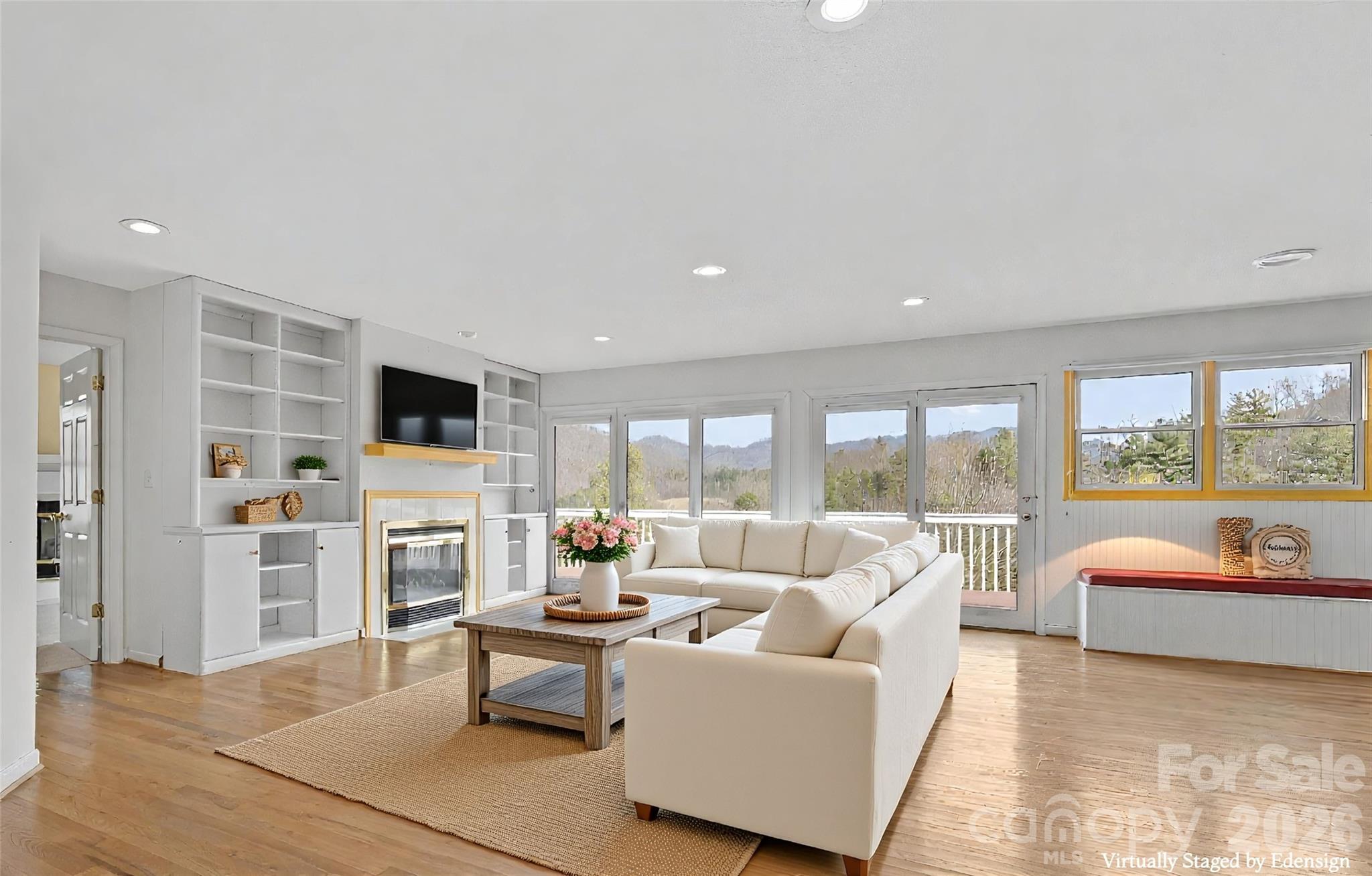 135 Horseshoe Trail Barnardsville NC 28709