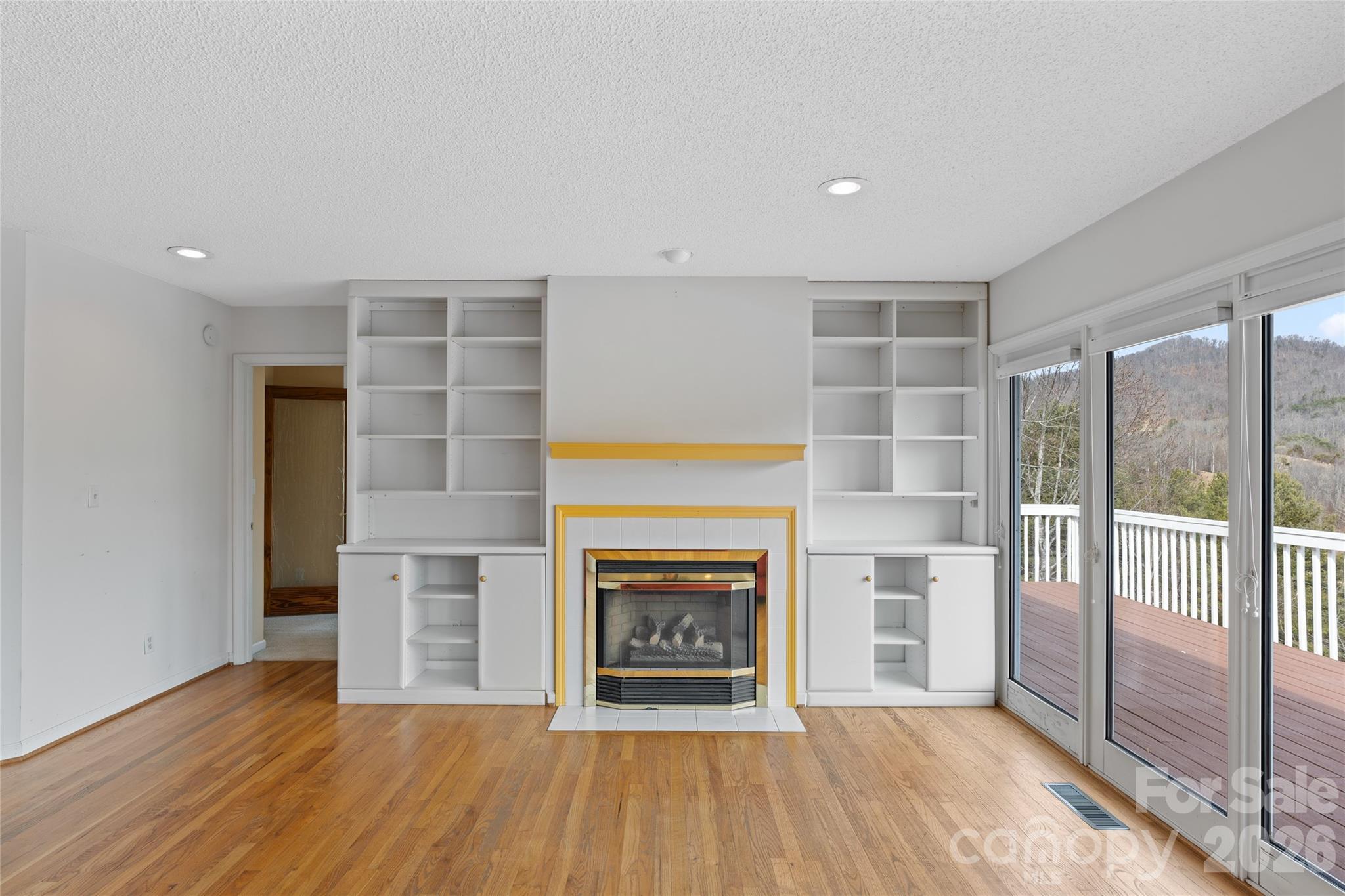 135 Horseshoe Trail Barnardsville NC 28709