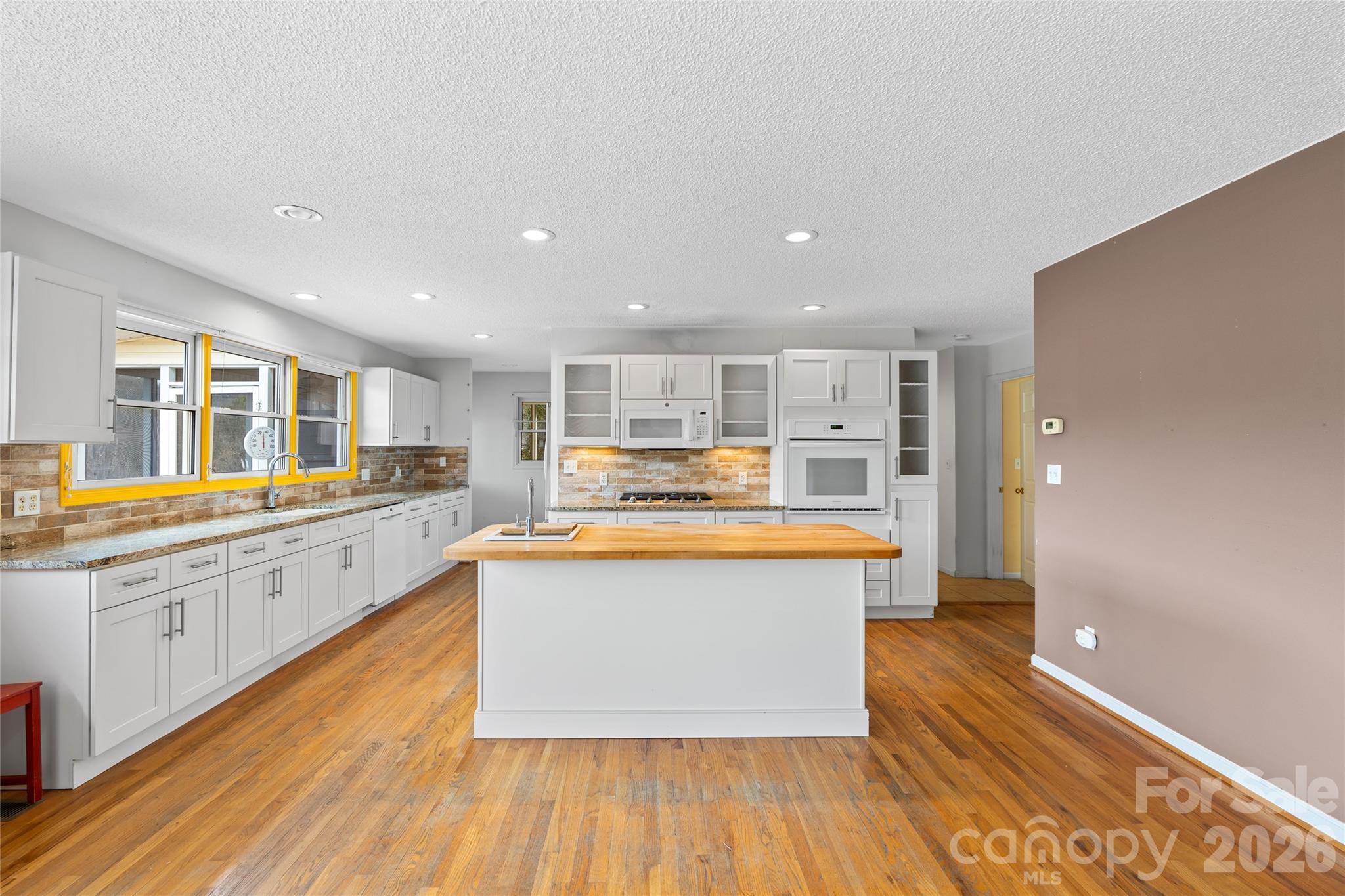 135 Horseshoe Trail Barnardsville NC 28709