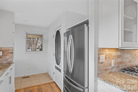 135 Horseshoe Trail Barnardsville NC 28709