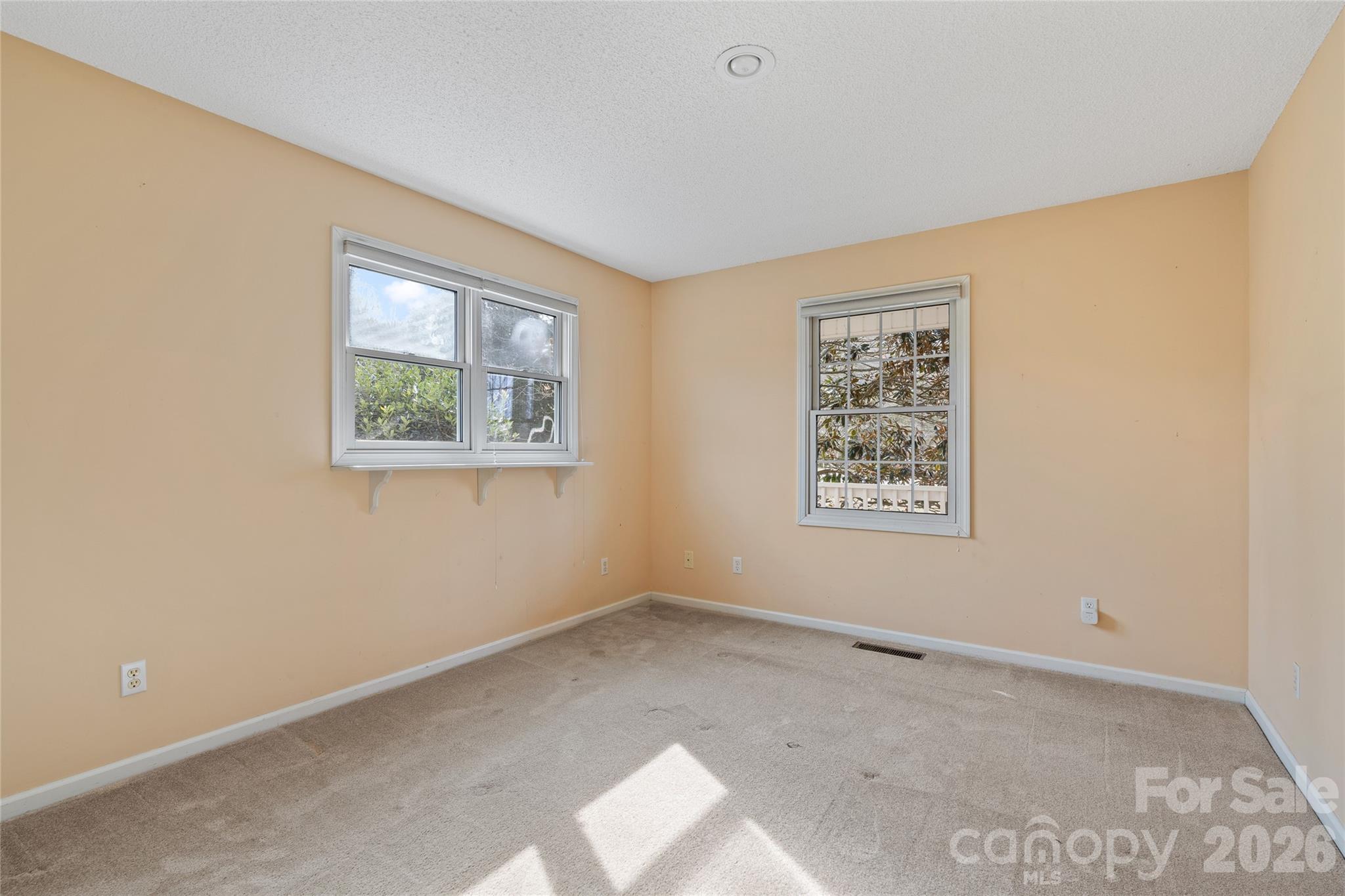 135 Horseshoe Trail Barnardsville NC 28709