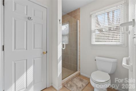 135 Horseshoe Trail Barnardsville NC 28709