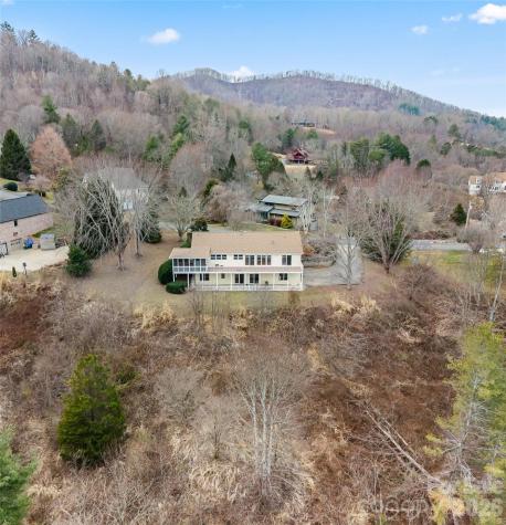 135 Horseshoe Trail Barnardsville NC 28709