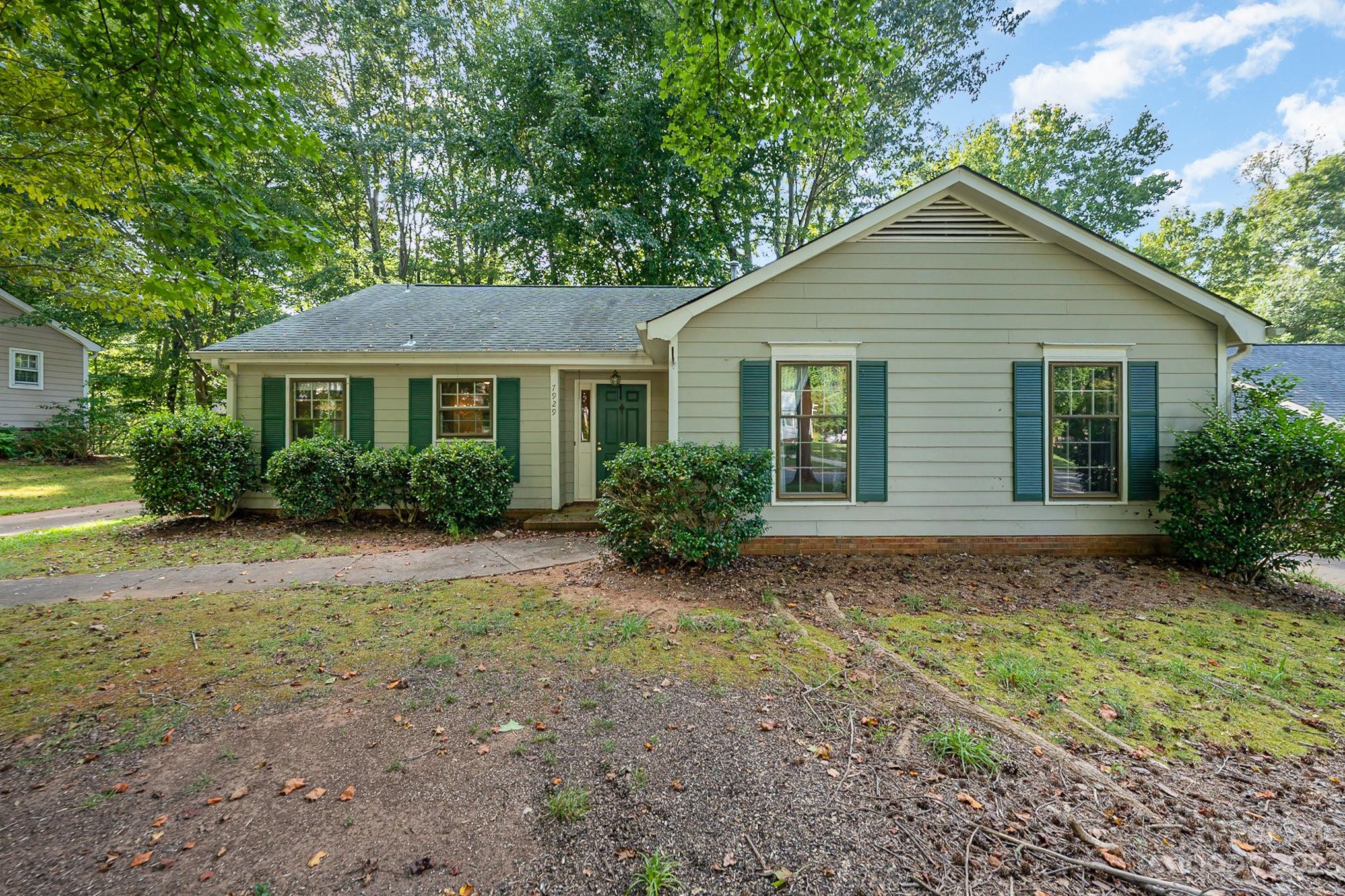 7929 Surreywood Place Charlotte NC 28270