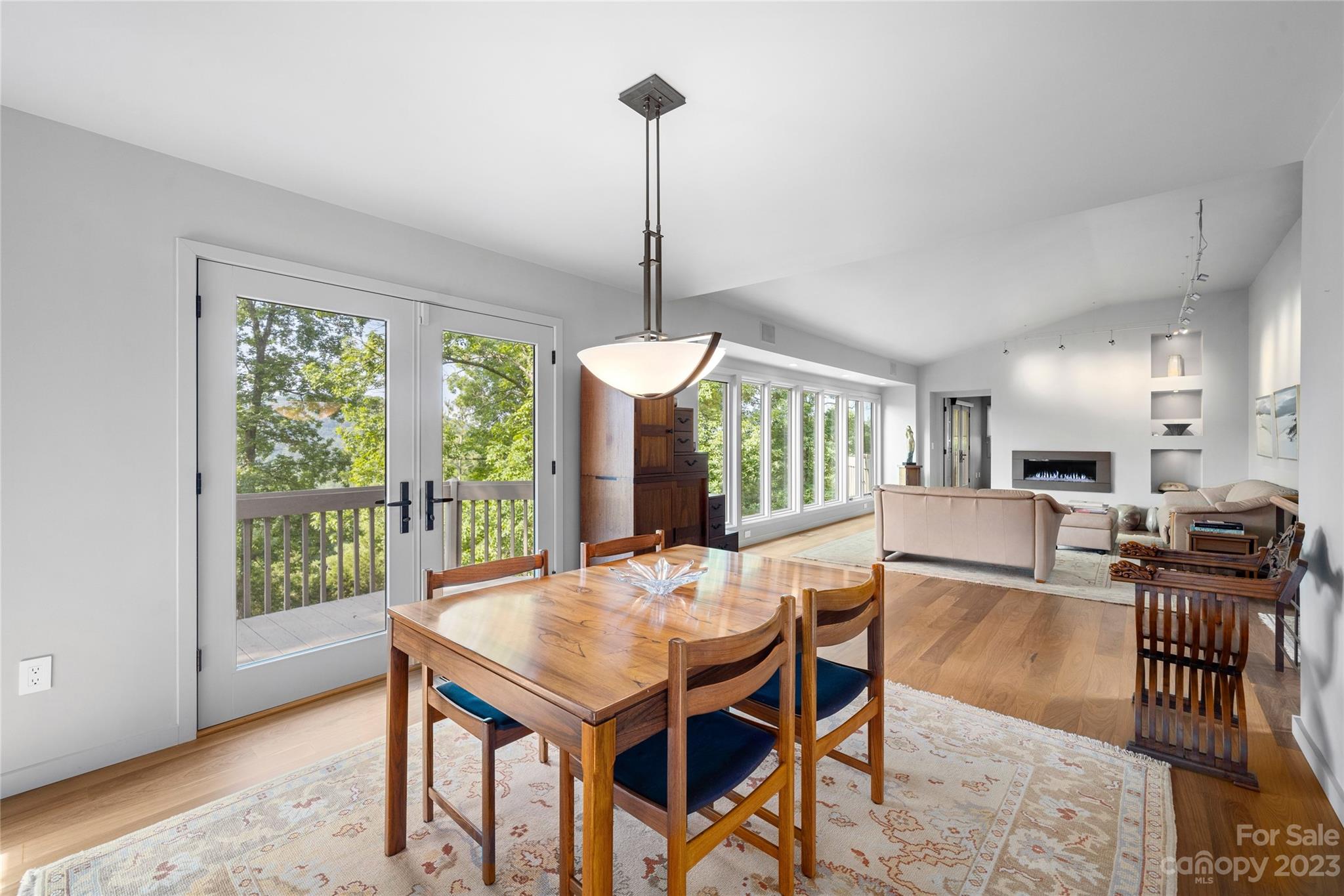 125 Black Oak Drive Asheville NC 28804