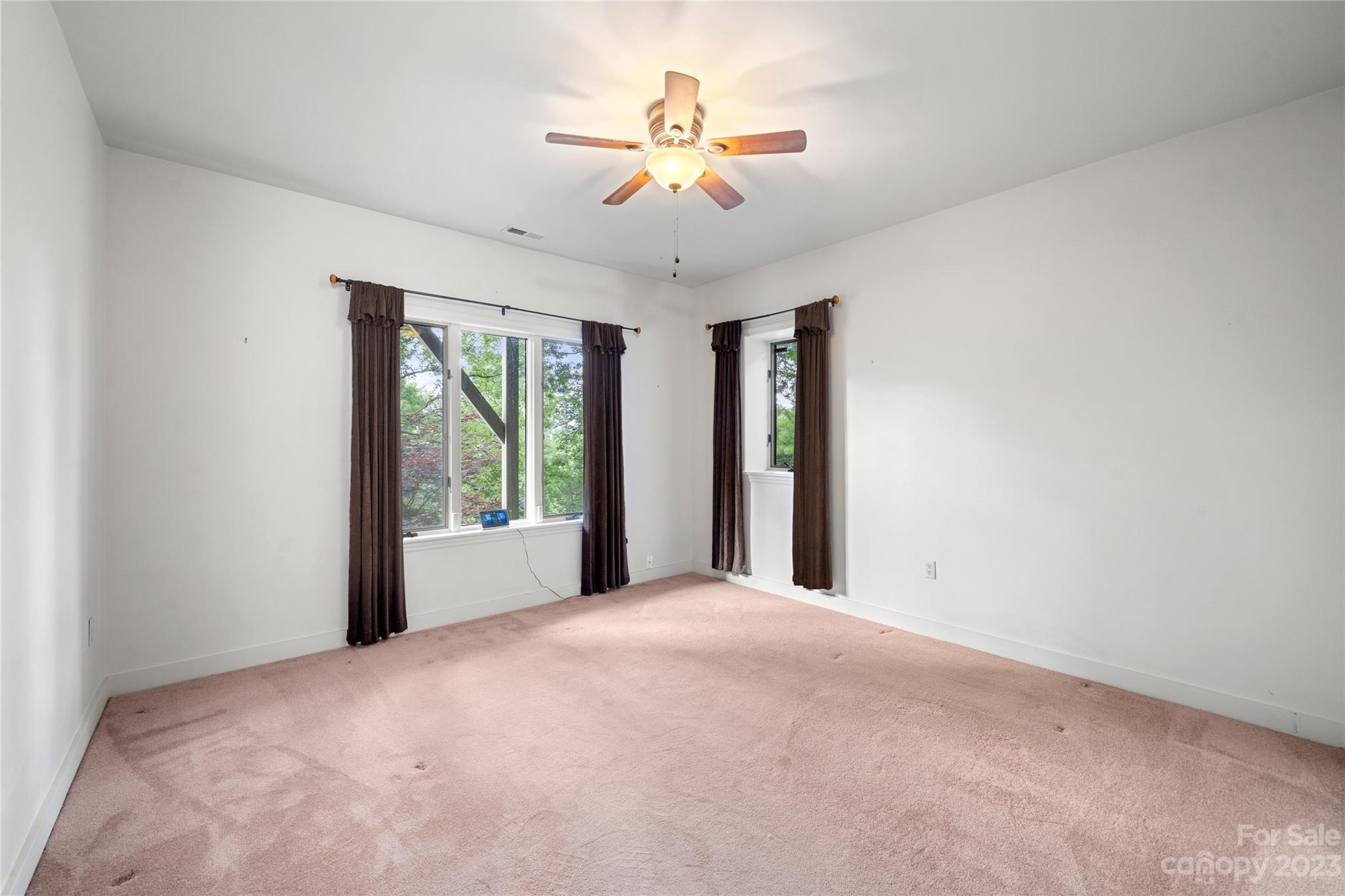 125 Black Oak Drive Asheville NC 28804