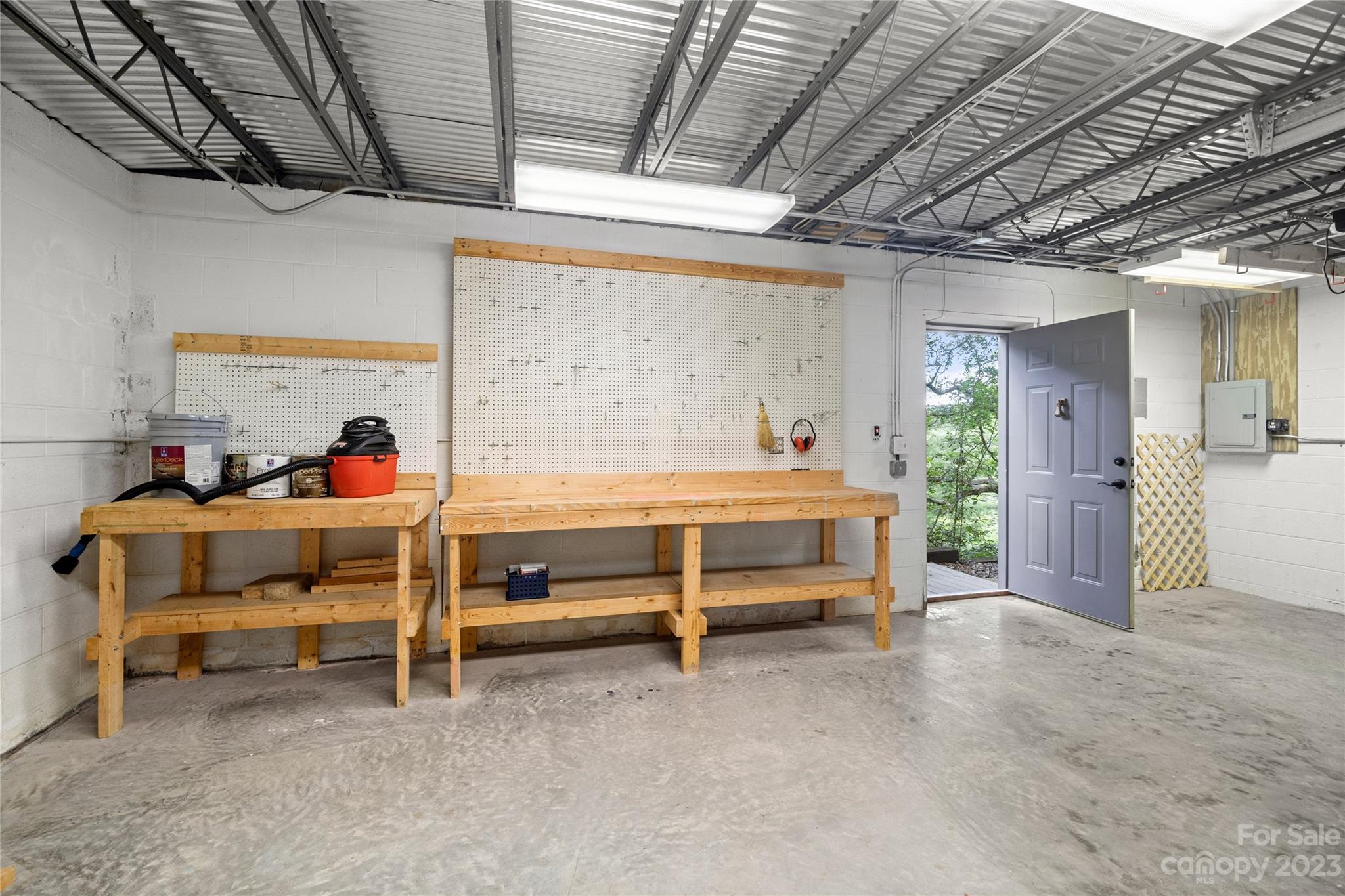 125 Black Oak Drive Asheville NC 28804