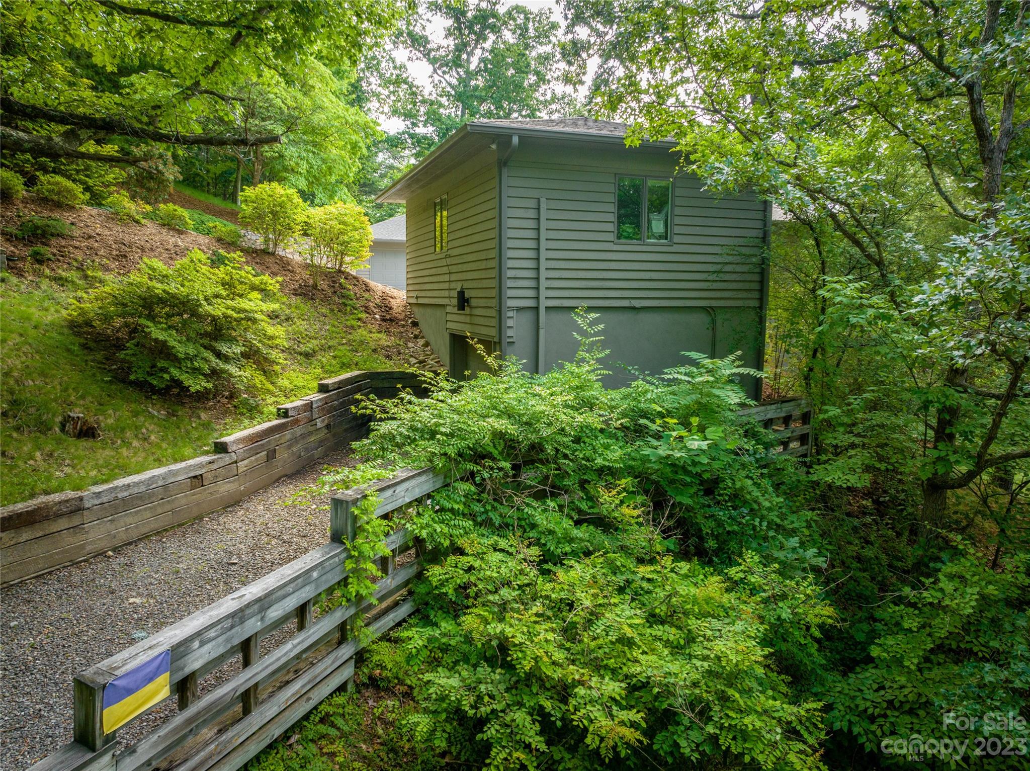 125 Black Oak Drive Asheville NC 28804