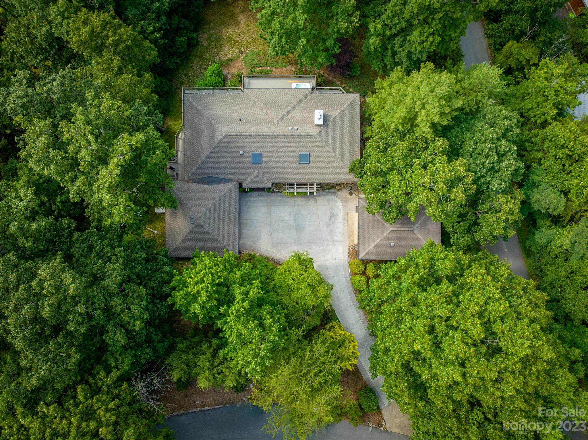 125 Black Oak Drive Asheville NC 28804