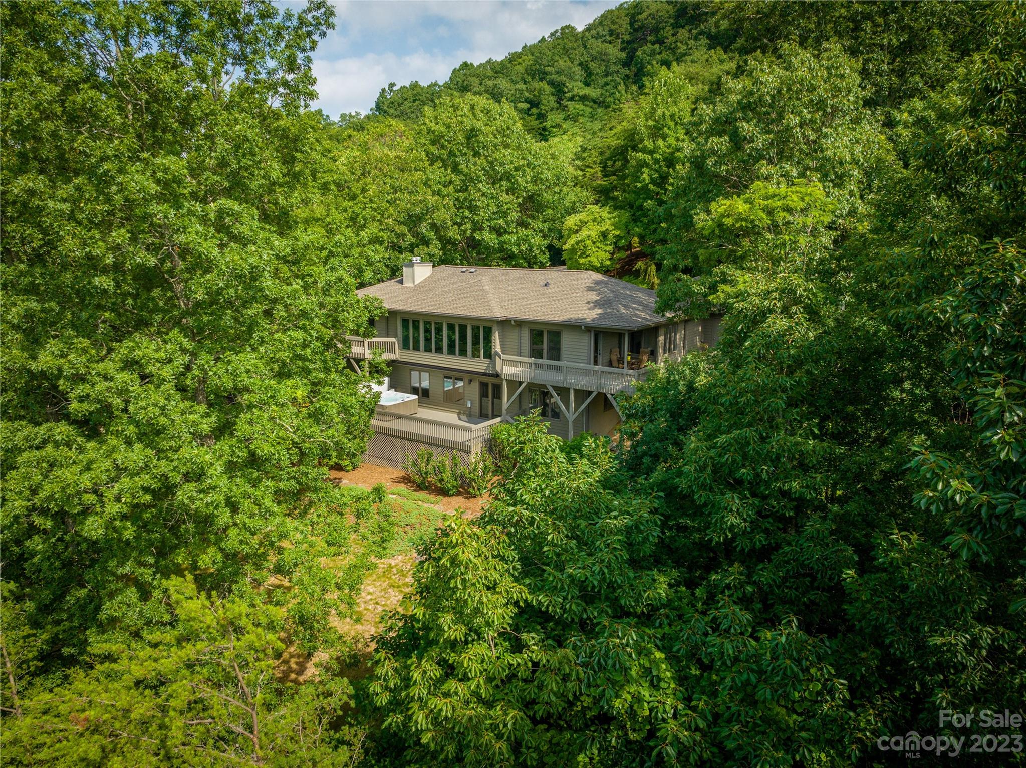 125 Black Oak Drive Asheville NC 28804