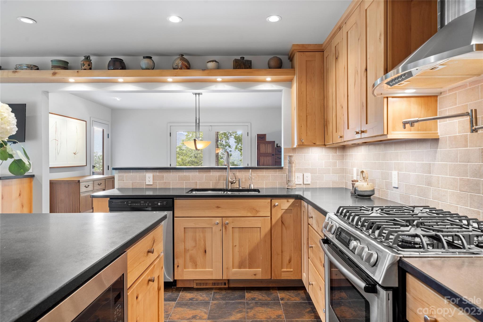 125 Black Oak Drive Asheville NC 28804