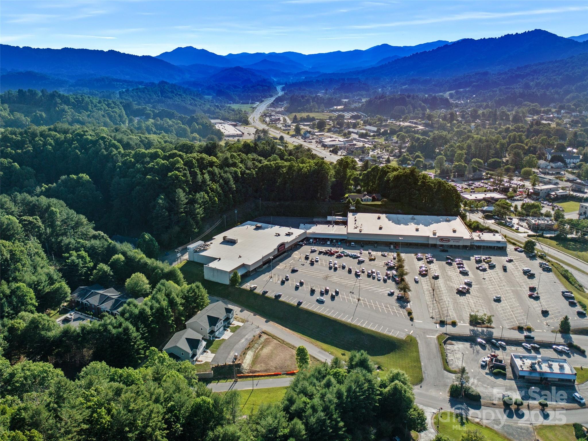 100 Red Twig Lane Burnsville NC 28714