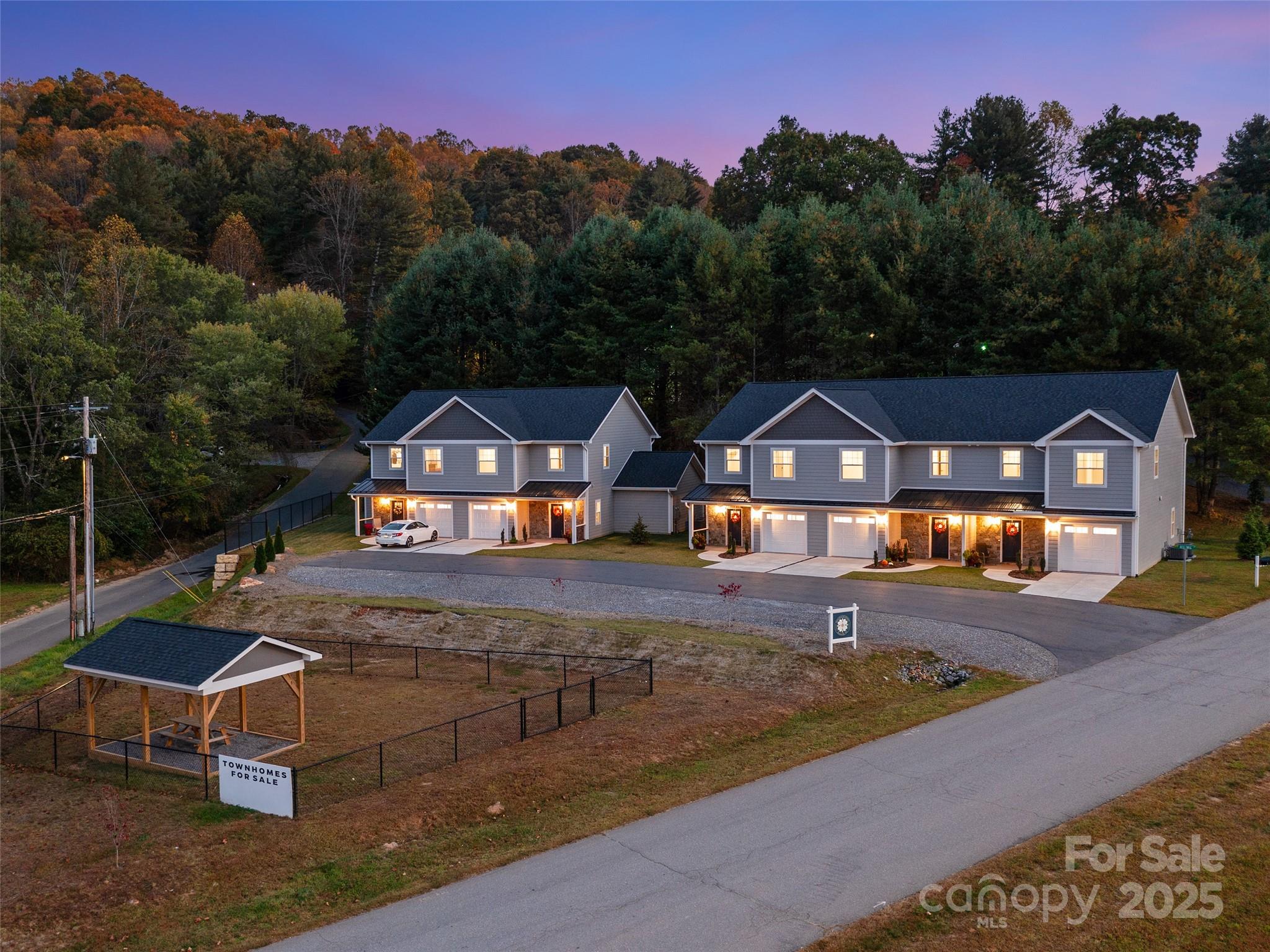 100 Red Twig Lane Burnsville NC 28714