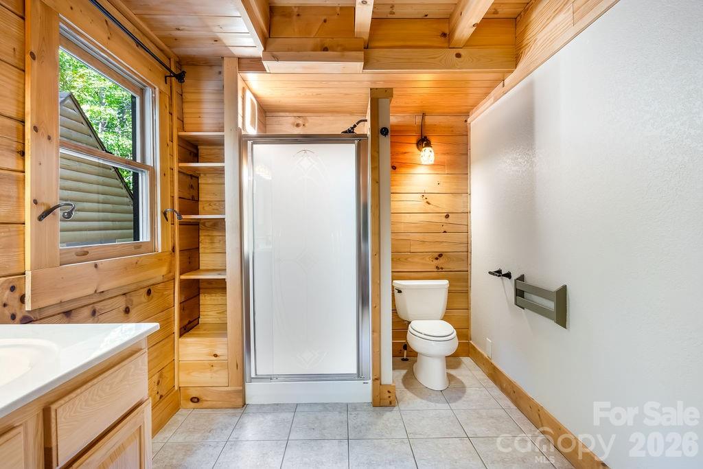 447 Hidden Lake Parkway Nebo NC 28761