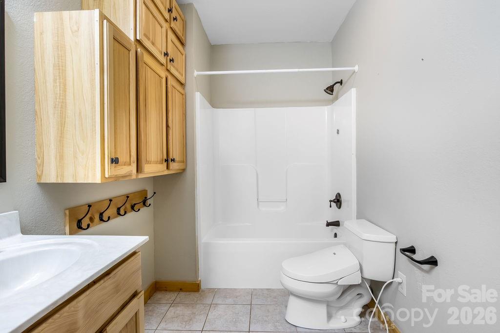 447 Hidden Lake Parkway Nebo NC 28761