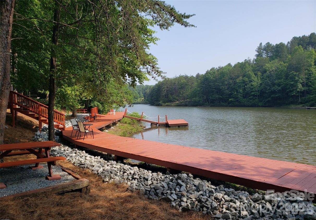 447 Hidden Lake Parkway Nebo NC 28761