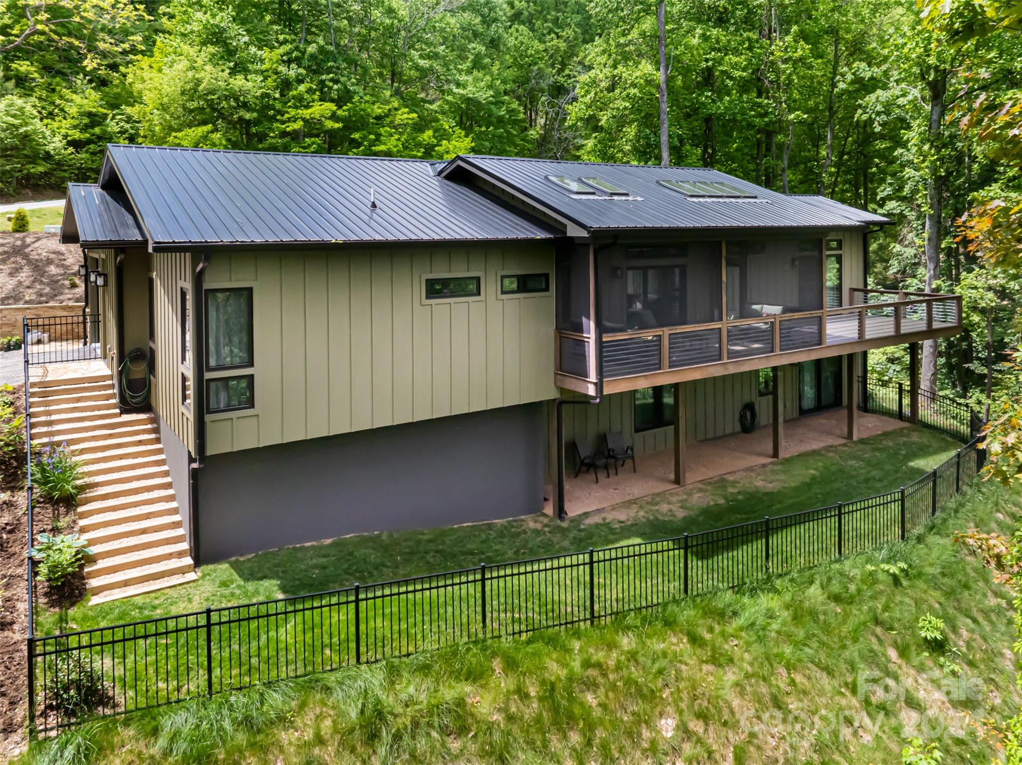 210 High Hickory Trail Swannanoa NC 28778