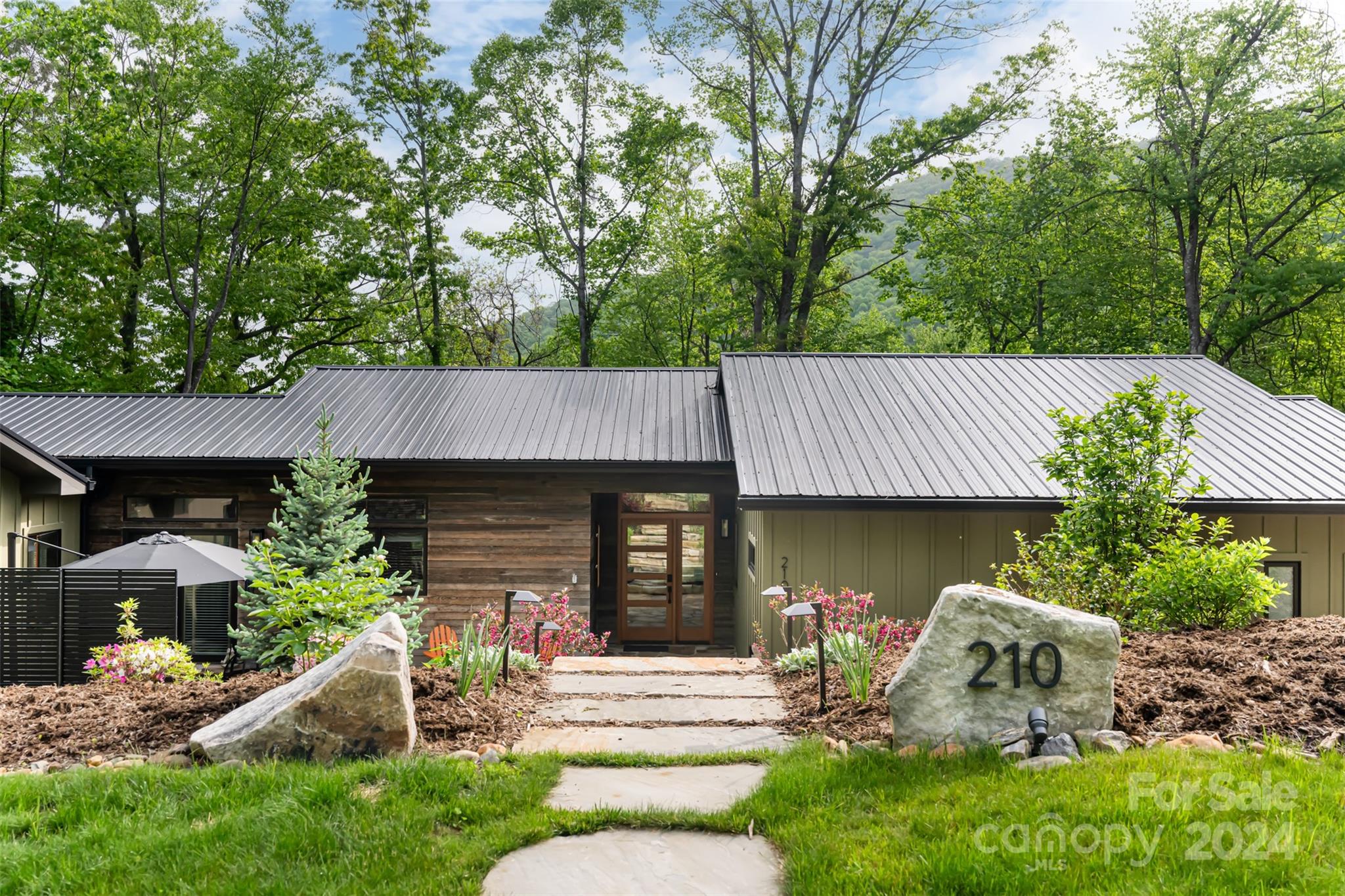 210 High Hickory Trail Swannanoa NC 28778