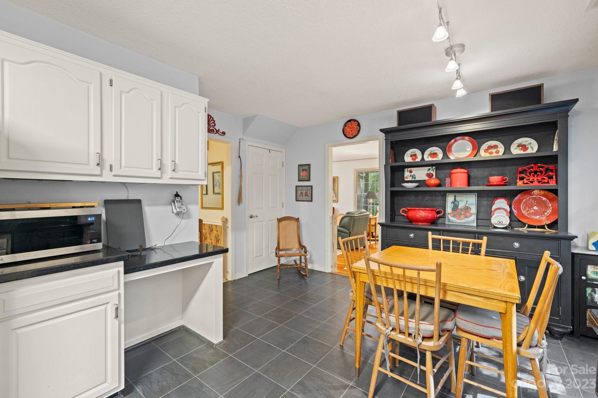 12 Forest Knoll Drive Weaverville NC 28787