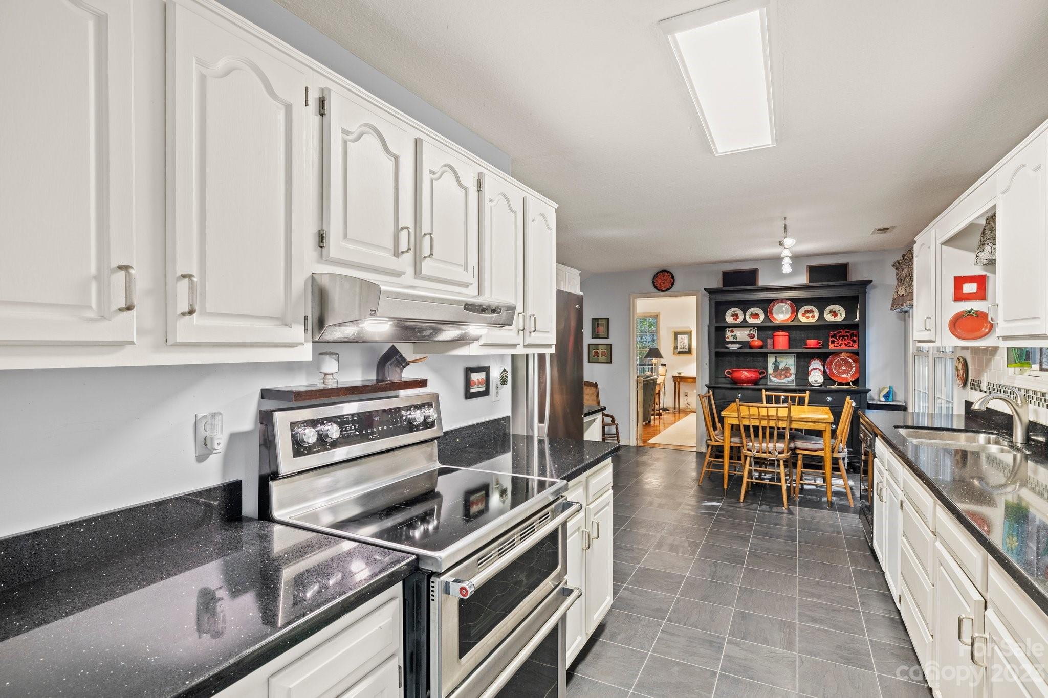 12 Forest Knoll Drive Weaverville NC 28787