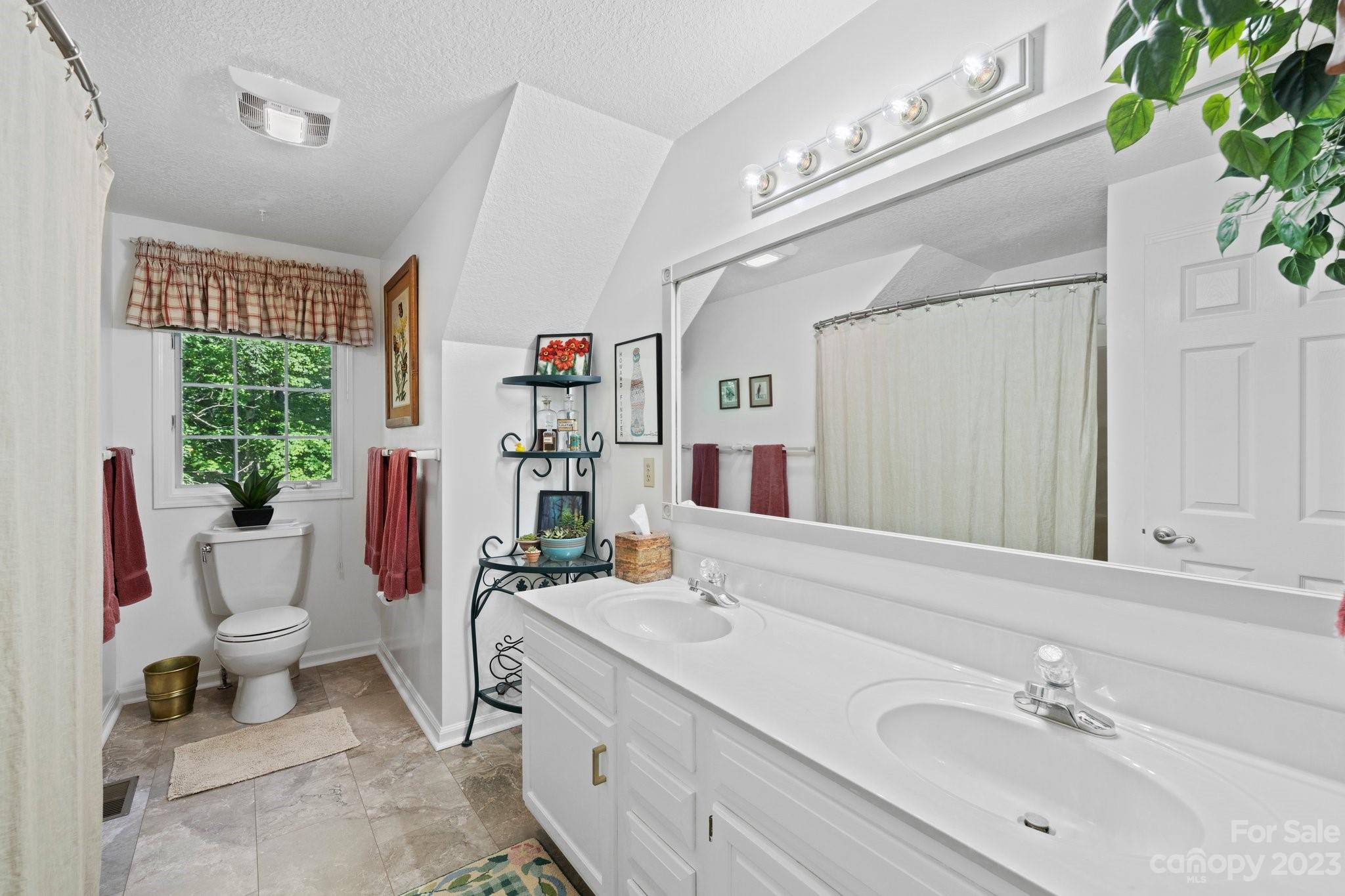 12 Forest Knoll Drive Weaverville NC 28787