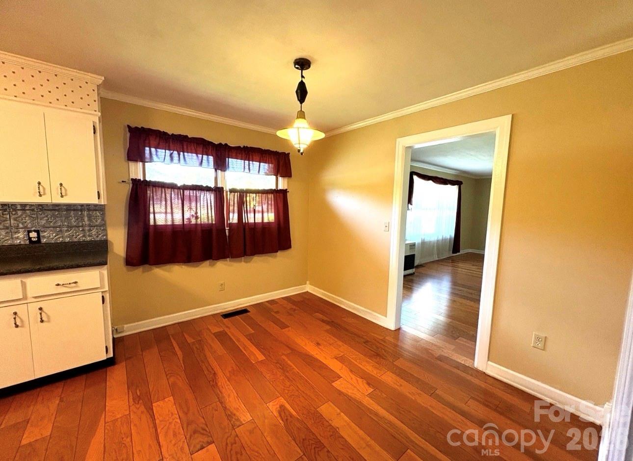 3253 Us 70 Highway W Marion NC 28752