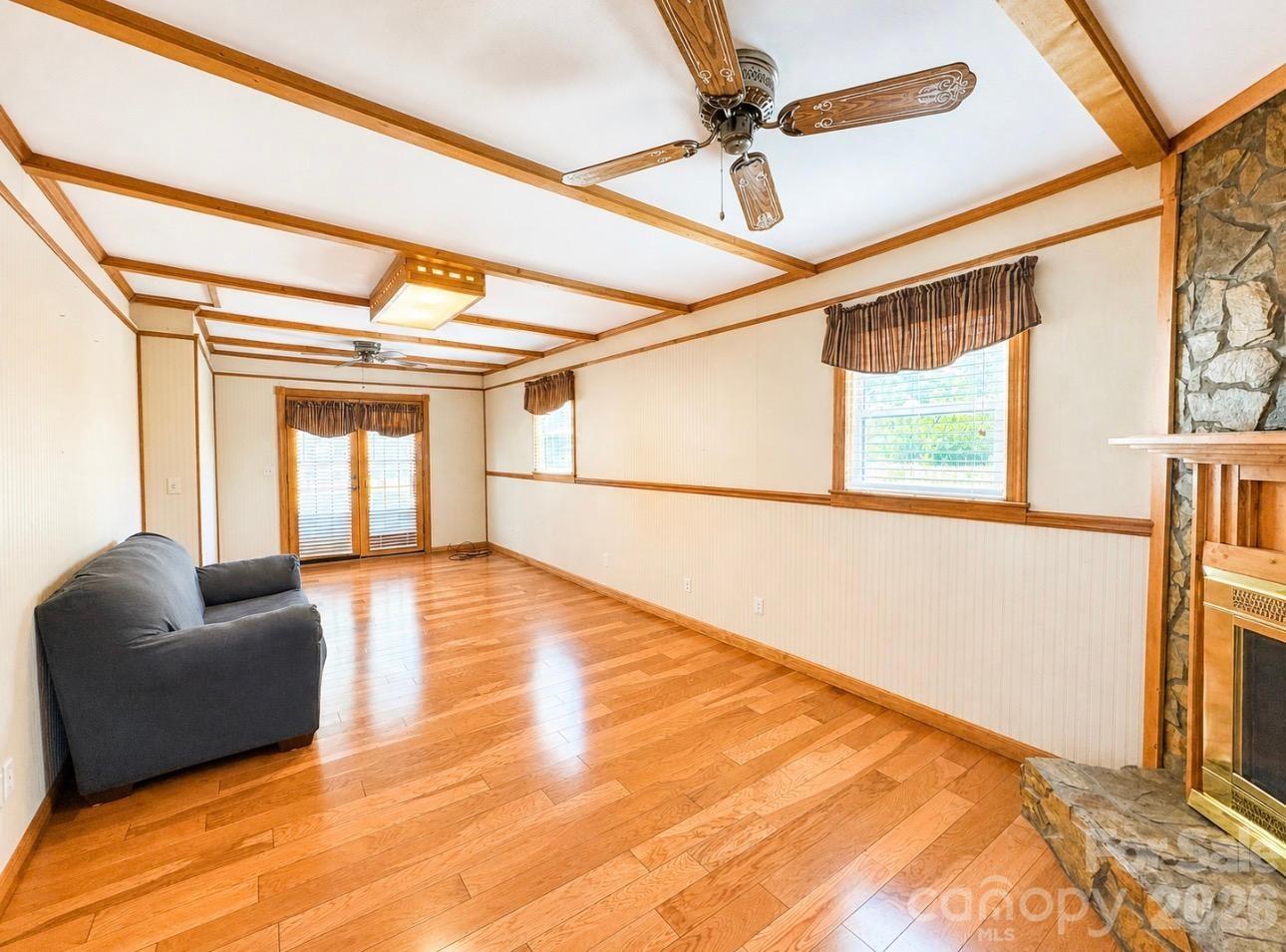 3253 Us 70 Highway W Marion NC 28752