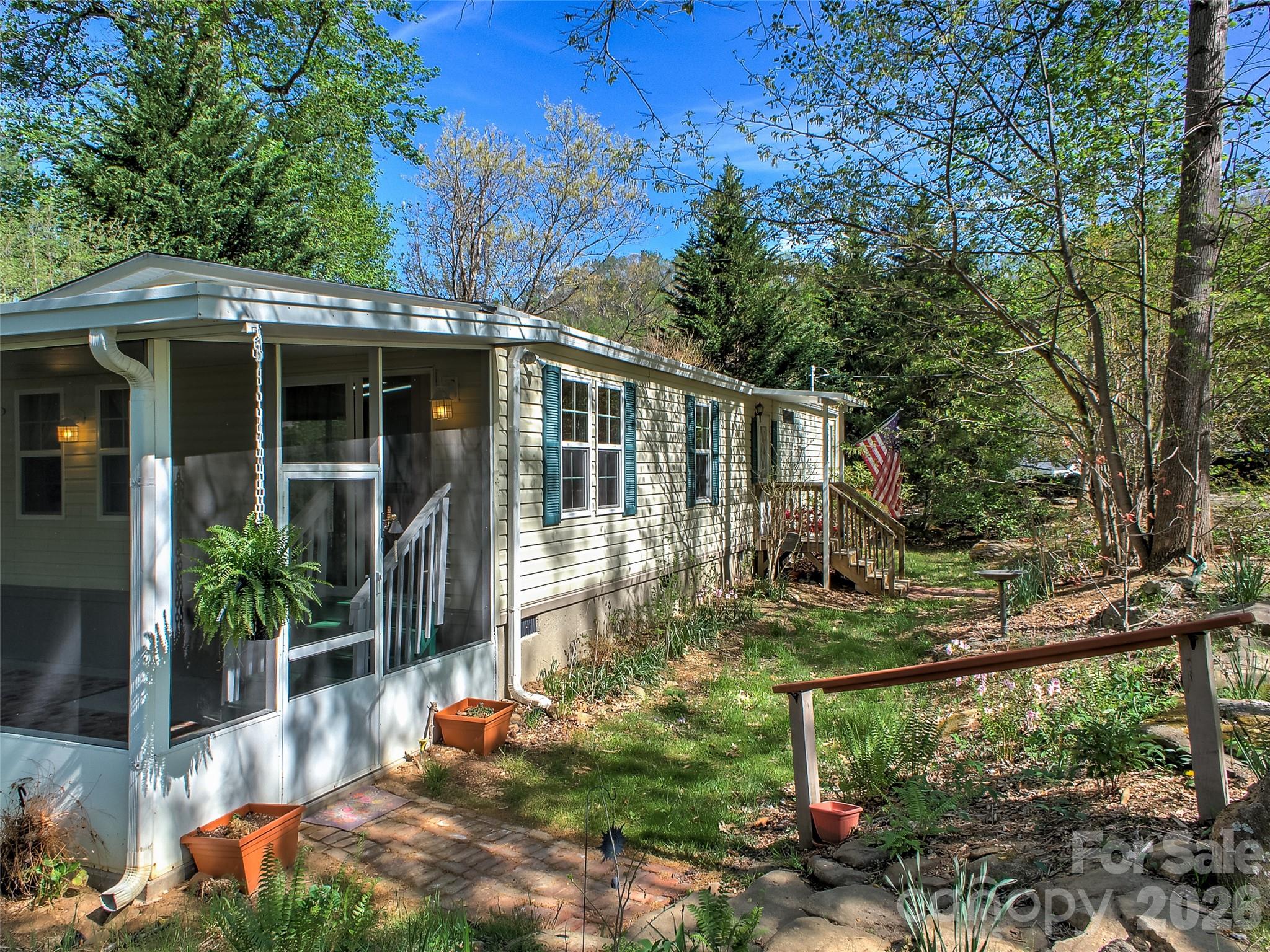 11 Rector Road Weaverville NC 28787