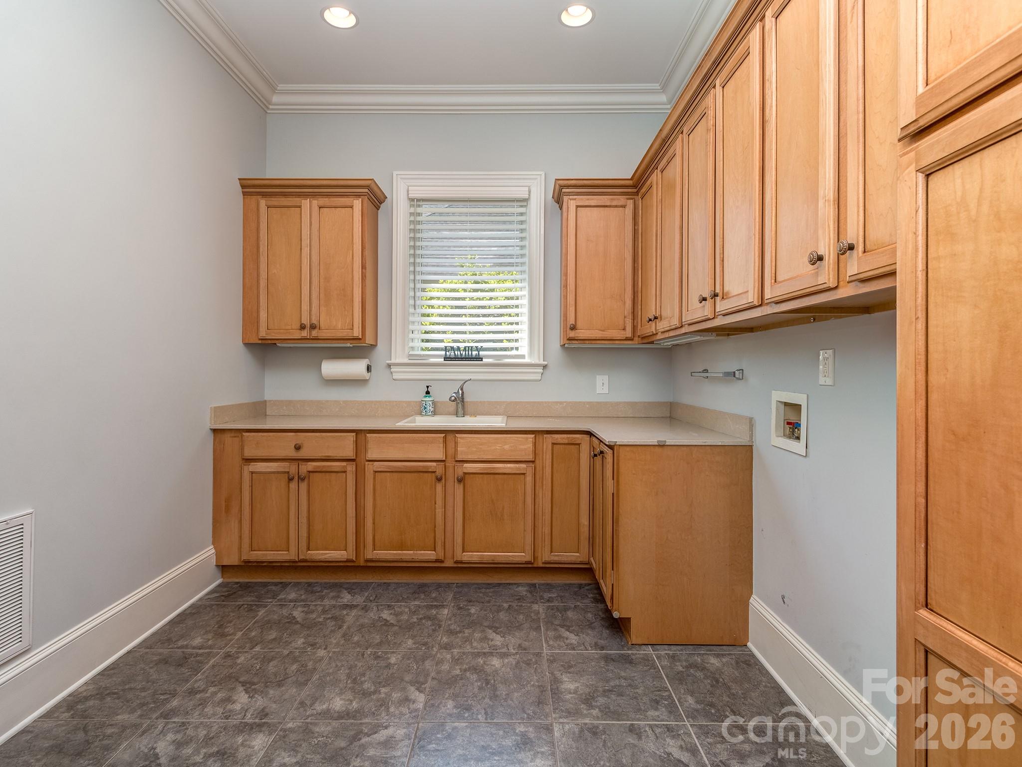 7604 Polyantha Rose Circle Matthews NC 28104
