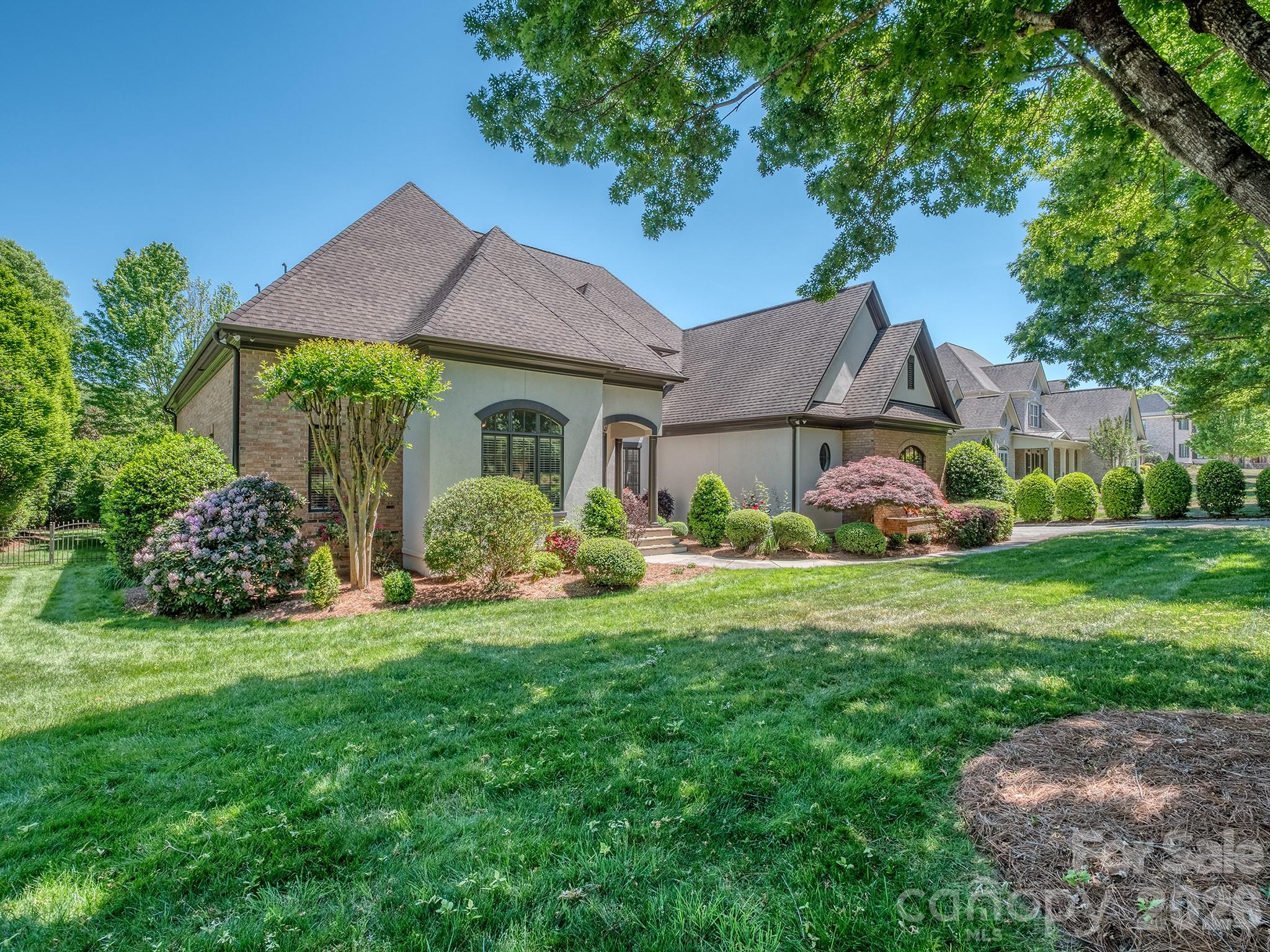7604 Polyantha Rose Circle Matthews NC 28104