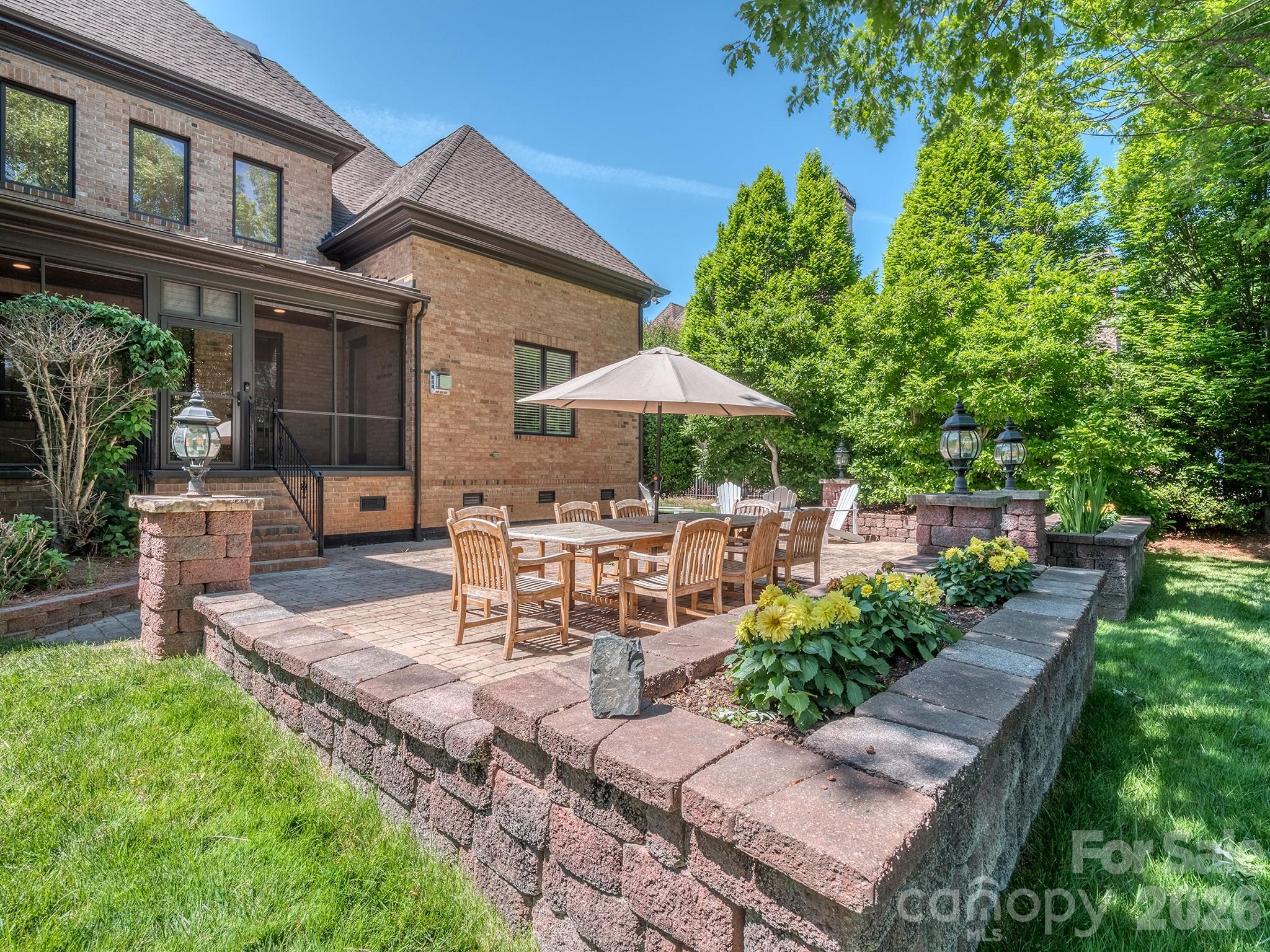 7604 Polyantha Rose Circle Matthews NC 28104