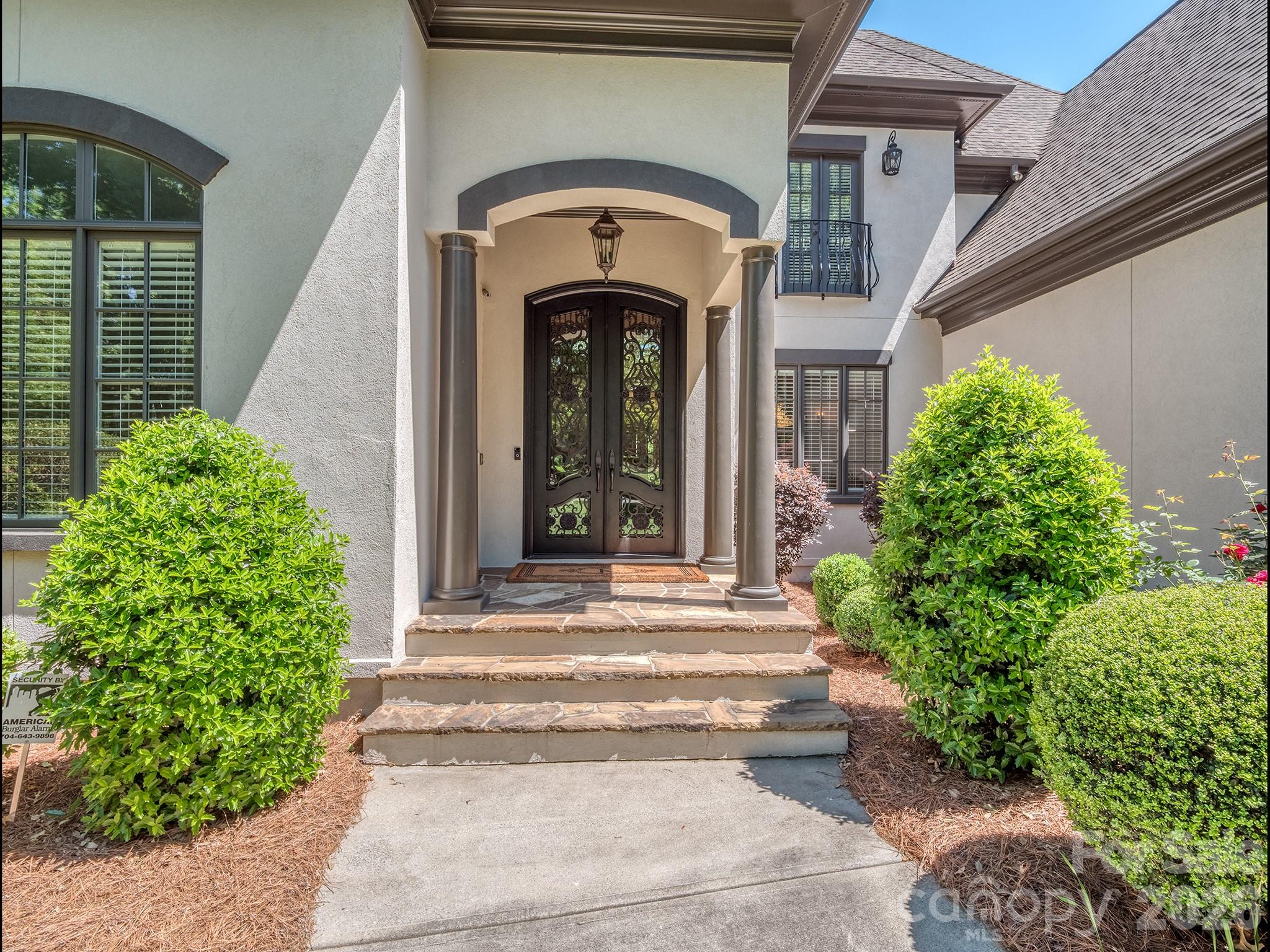 7604 Polyantha Rose Circle Matthews NC 28104