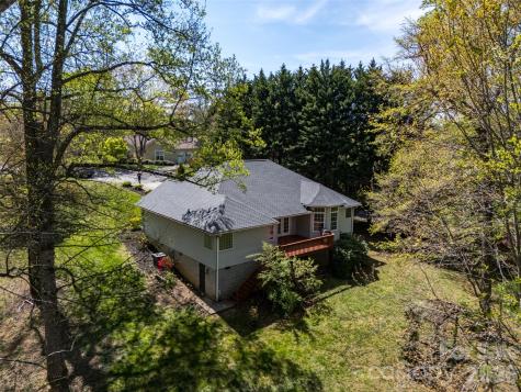69 N Willow Brook Drive Asheville NC 28806