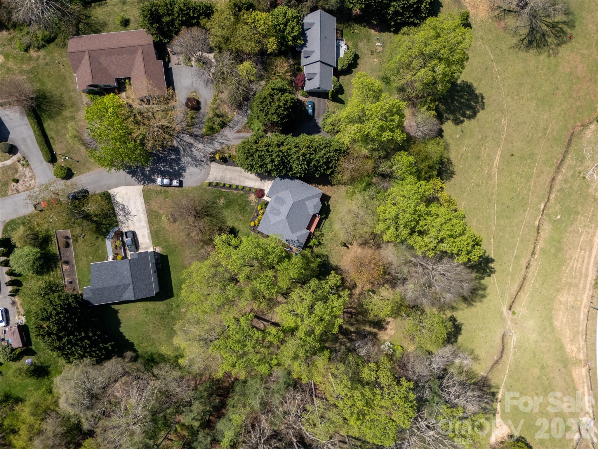 69 N Willow Brook Drive Asheville NC 28806