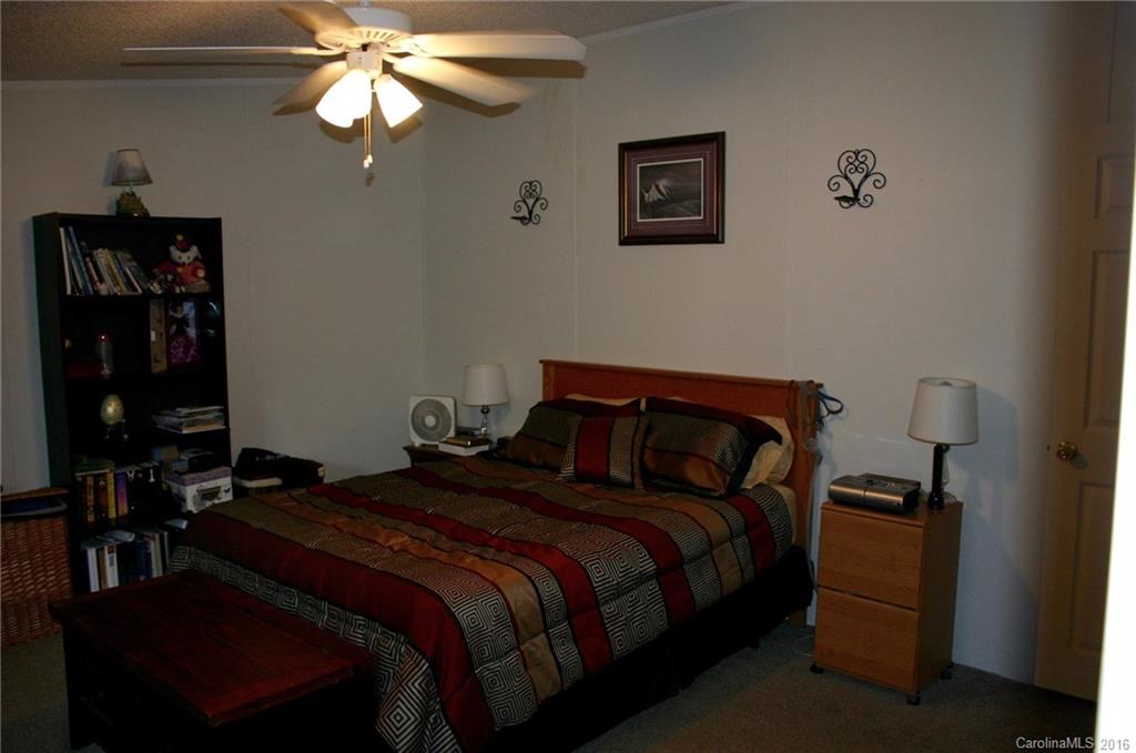 16 Jones Hillock Drive Asheville NC 28805
