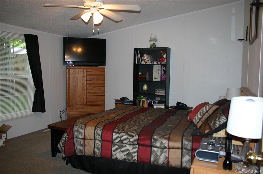 16 Jones Hillock Drive Asheville NC 28805