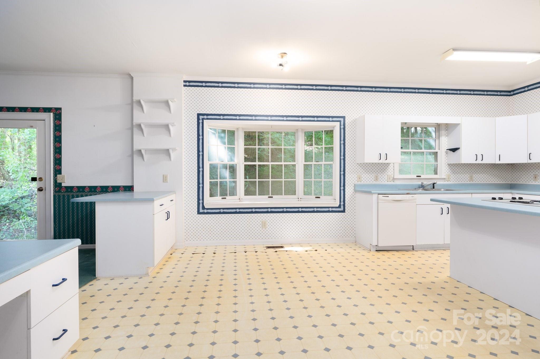300 Smith Knolls Road Fairview NC 28730
