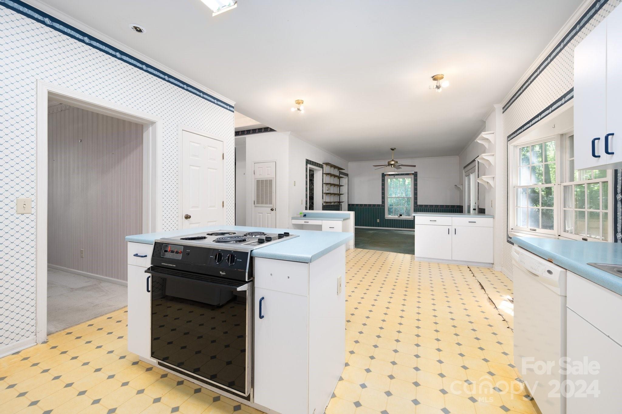 300 Smith Knolls Road Fairview NC 28730