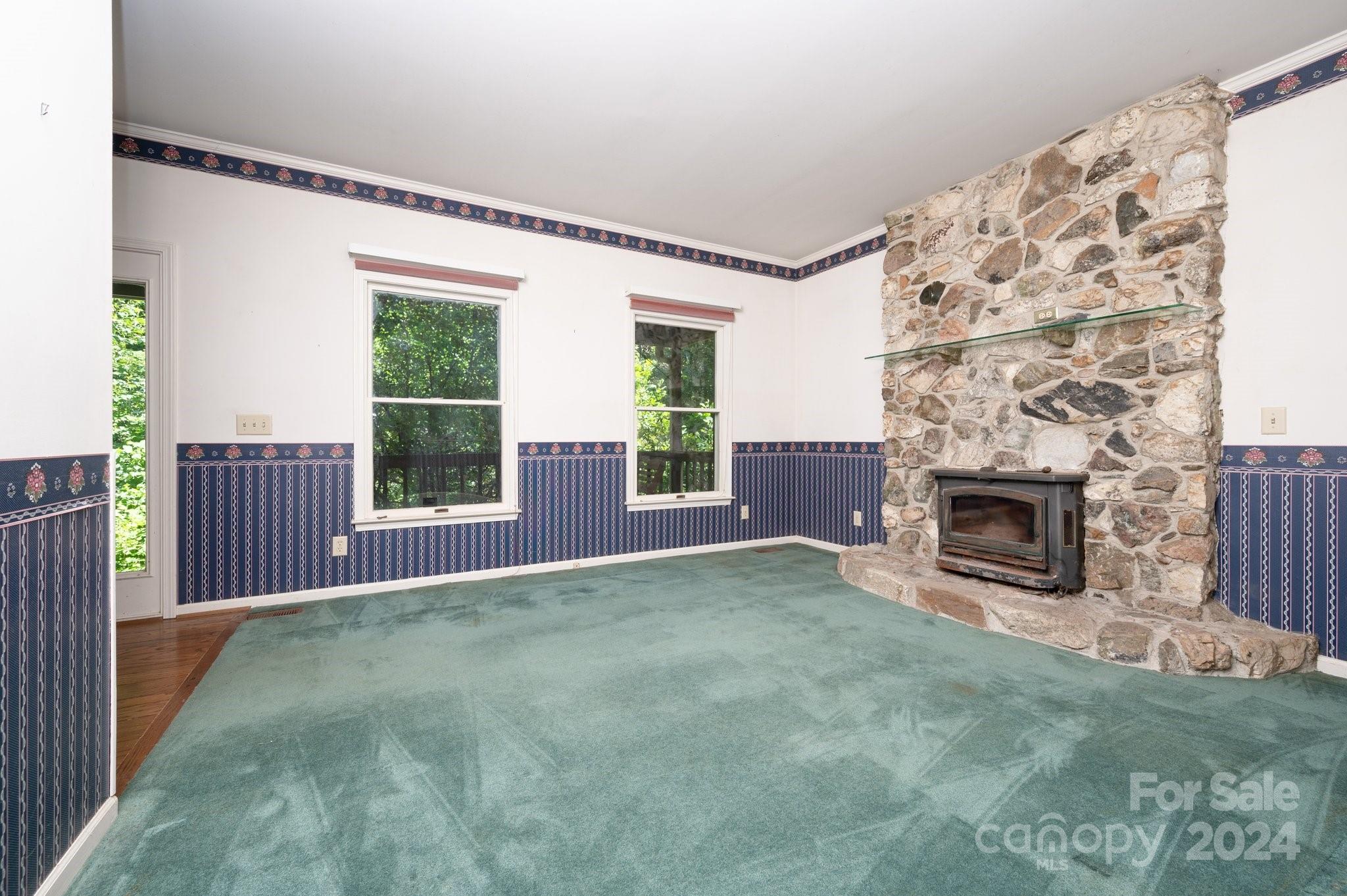 300 Smith Knolls Road Fairview NC 28730
